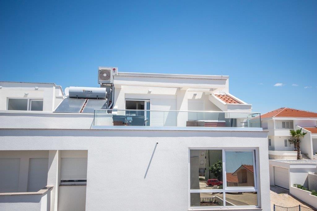 Appartement Tina Novalja